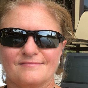 Meet your Posher, Sandy